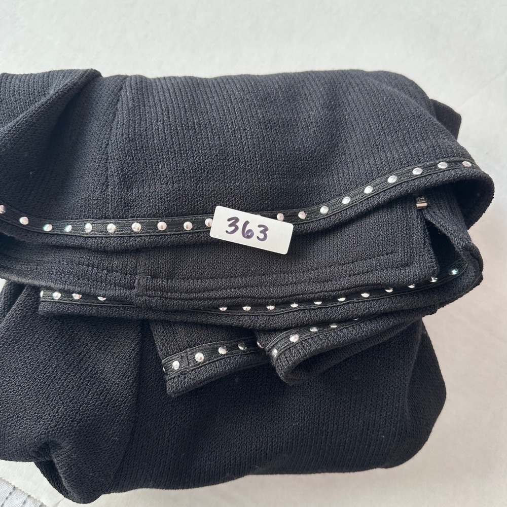 St John Collection Marie Gray Santana Knit Zip Jacket Black Studded Size 10 - Picture 9 of 9
